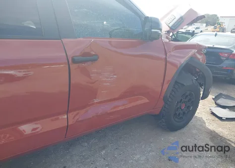 2024 Toyota Tundra Hybrid Trd Pro 4Wd z USA, uszkodzony, nr VIN 5TFPC5DB9RX045098